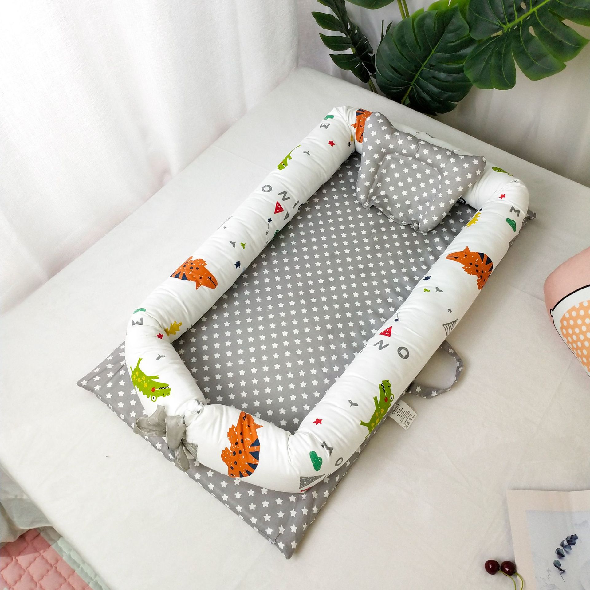 Portable Foldable Baby Crib Bed – Removable & Washable